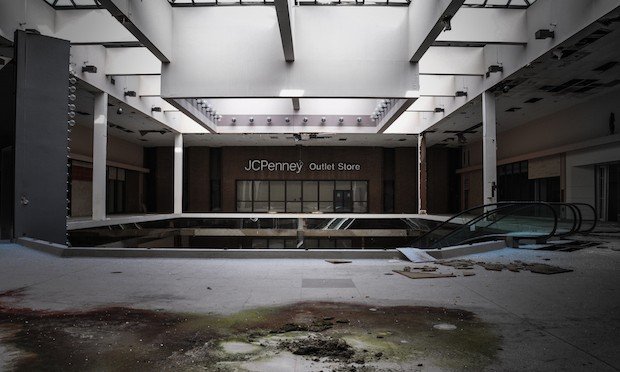 Black Friday: un proyecto fotográfico sobre Malls y centros de compras abandonados